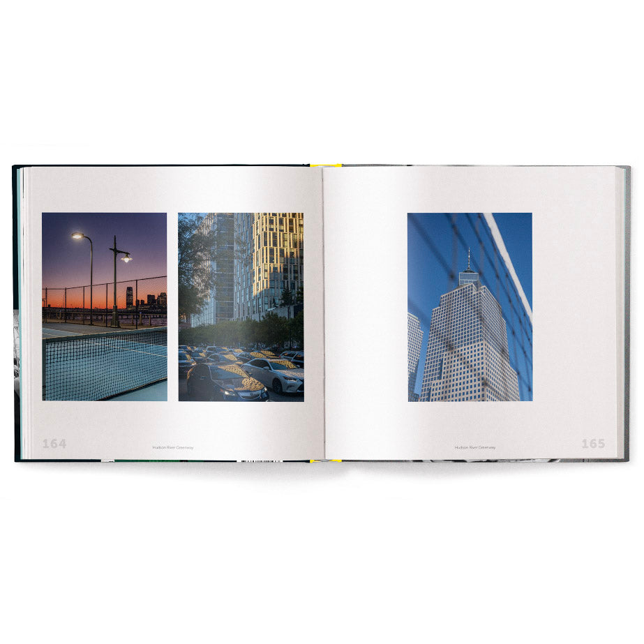 New York Unseen: Authentic Street Photography by Luc Kordas