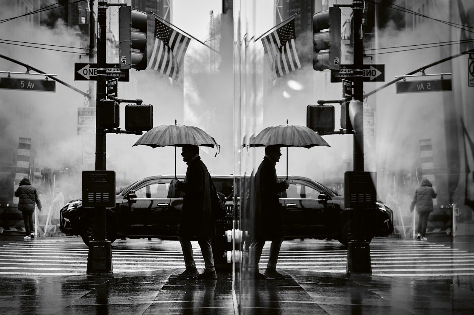 Street Scenes: Urban Life Through the Lens of Phil Penman