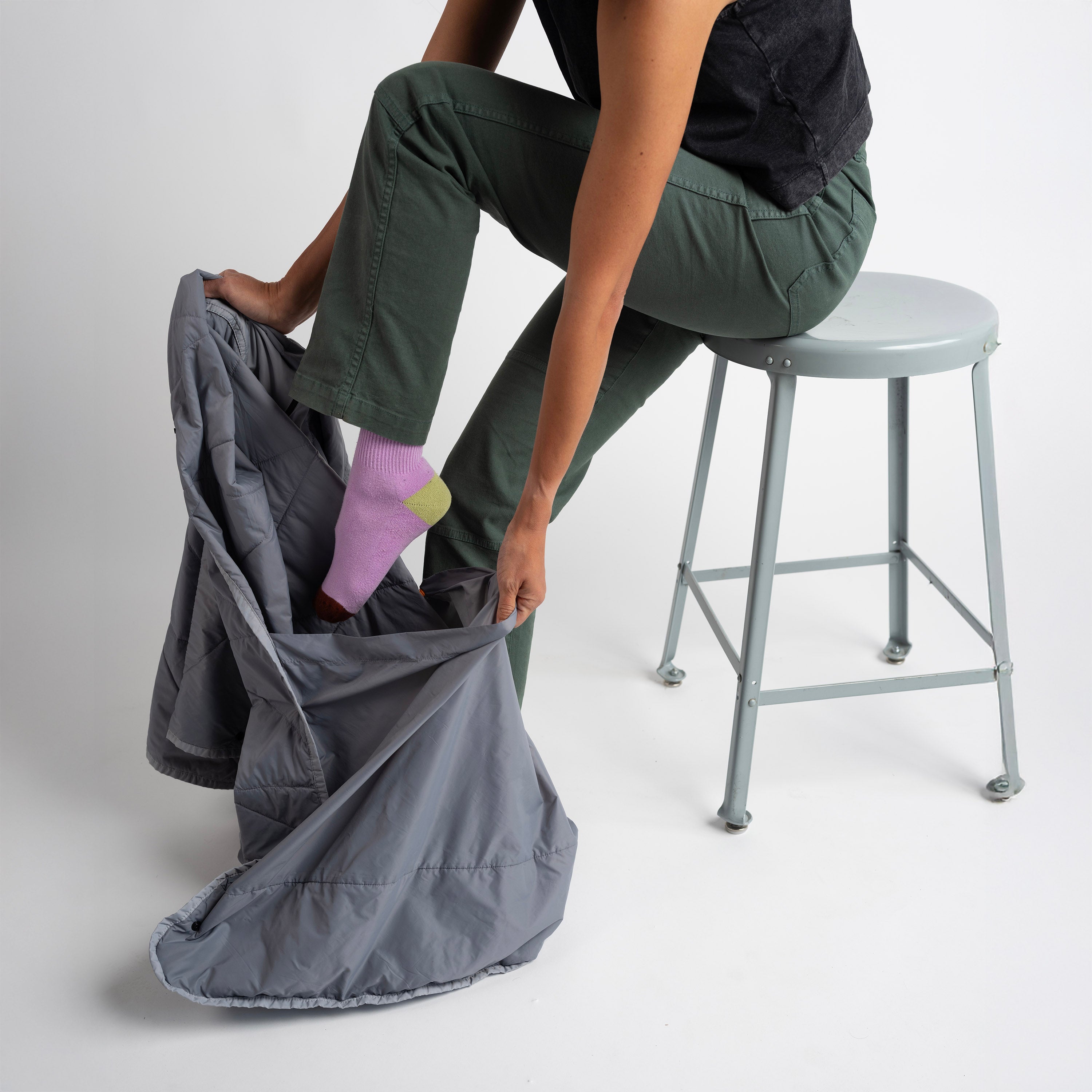 Layover Travel Blanket - Packable & Puffy | Gray