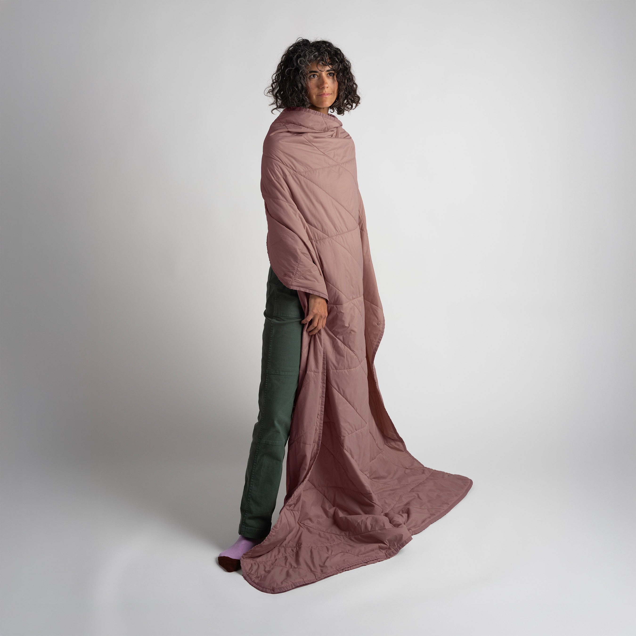The Layover Travel Blanket XL - Packable & Puffy | Quartz