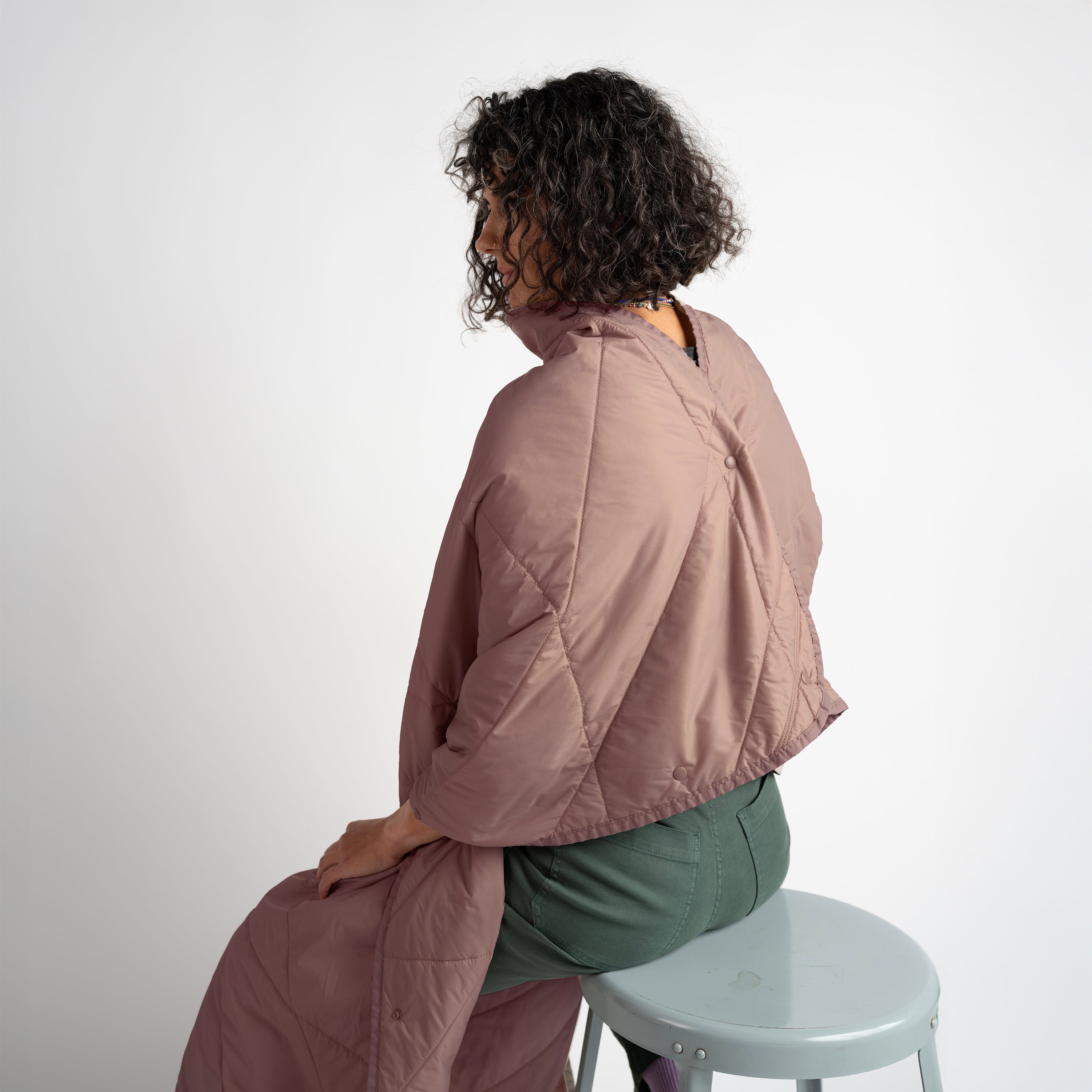 The Layover Travel Blanket XL - Packable & Puffy | Quartz
