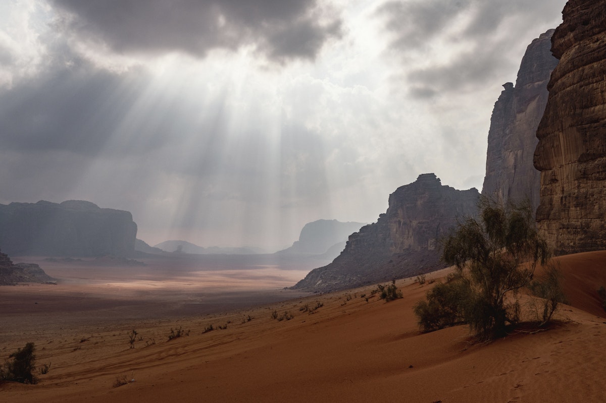 Voyages – Sidetracked Beyond: Inspiring Journeys Around the World